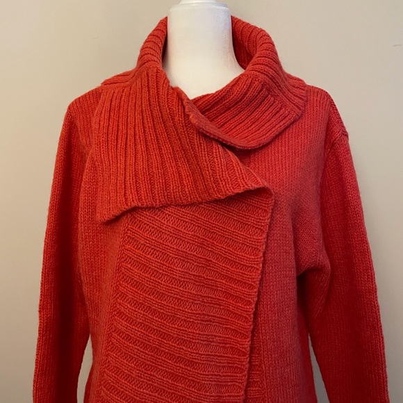 Ness Scottish Wool Cardigan - Picture 2 of 13